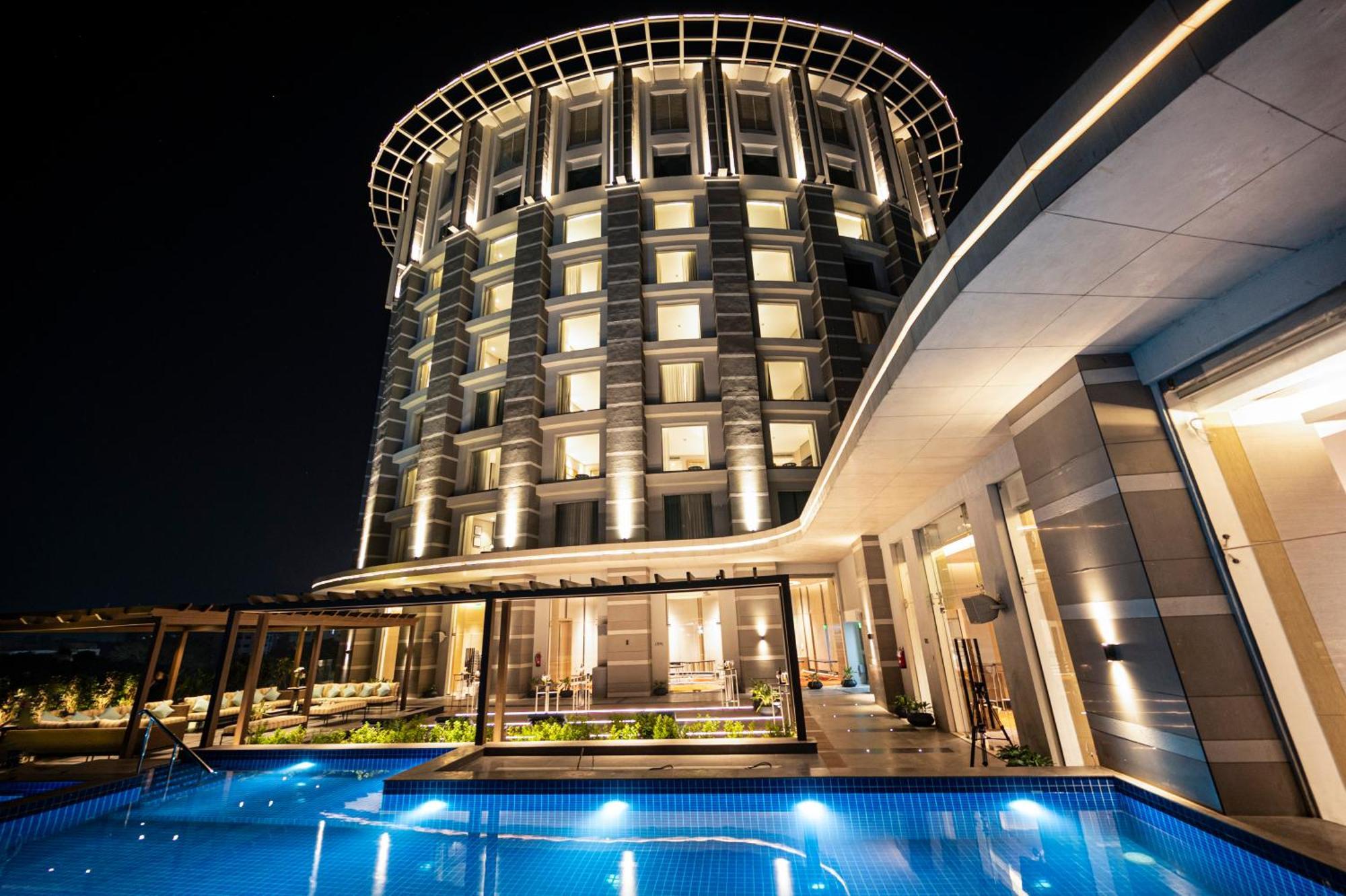 Lyfe Hotel Bhubaneswar Extérieur photo